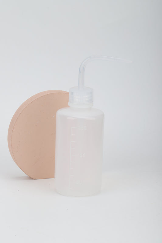 250ml squeeze Rinse Bottle